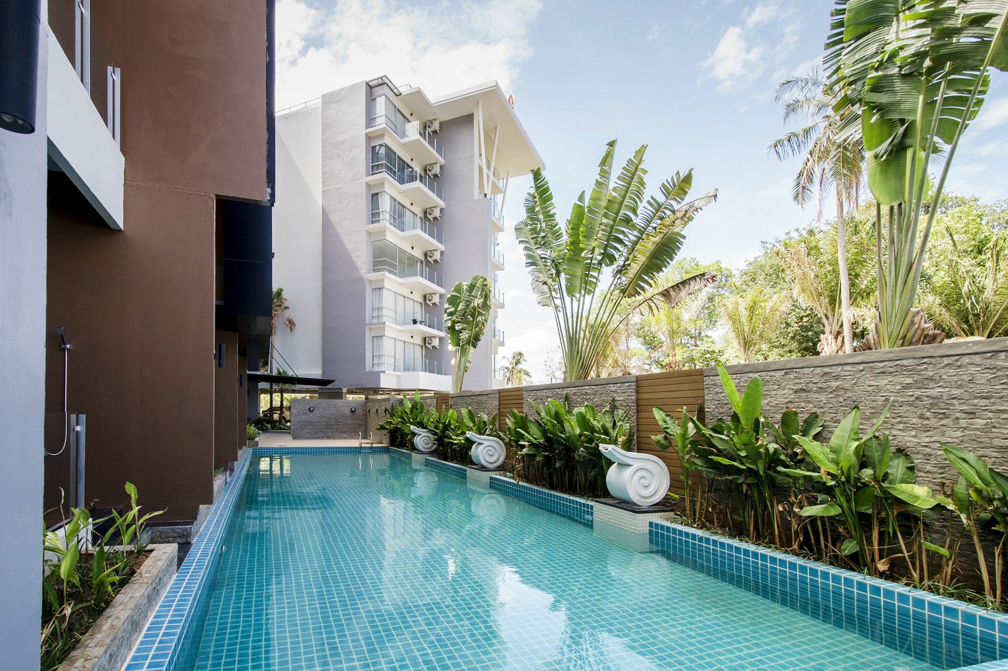 Chic Residences At Karon Beach Bagian luar foto